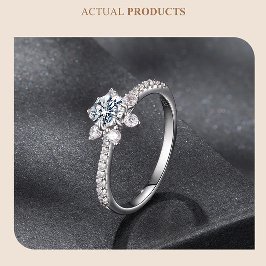 Round Cut Moissanite Wedding Ring
