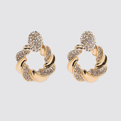 Elegant Fashion Statement Drop Earrings