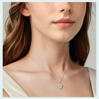 Fresh Green Flower Chain Necklace