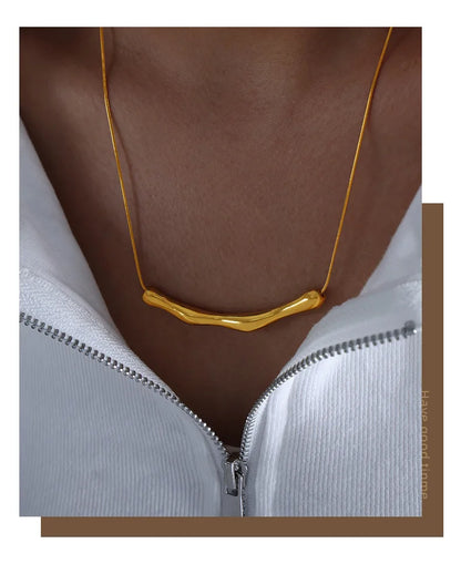 18k Gold Minimalist Mobile Pendant Necklace for Women
