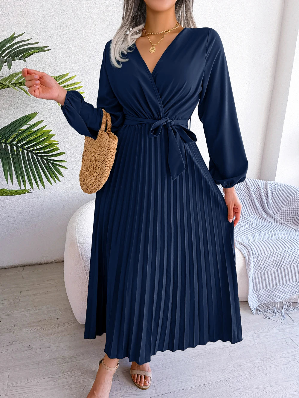 Women's Elegant V-Neck Pleated Maxi Dress