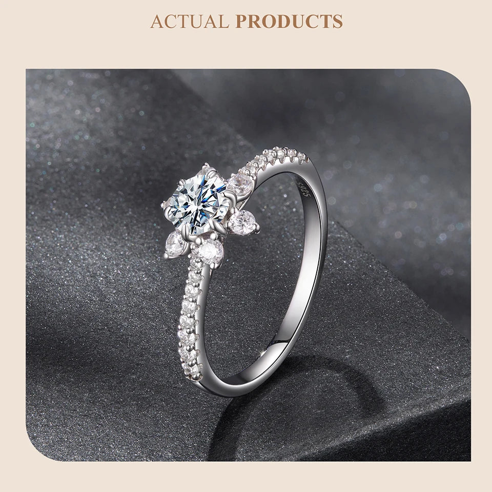 Round Cut Moissanite Wedding Ring