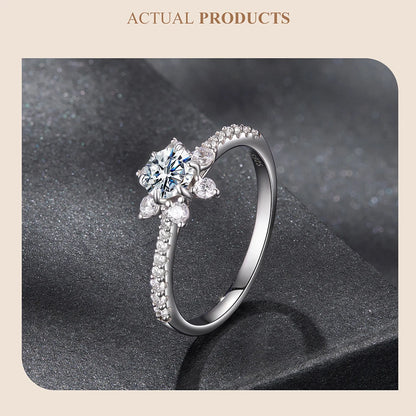 Round Cut Moissanite Wedding Ring