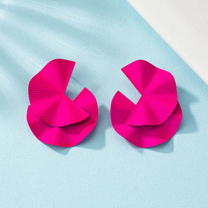 Twisted Design Dinner Earrings