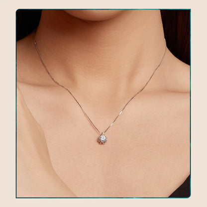 Flower Buds Moissanite Necklace