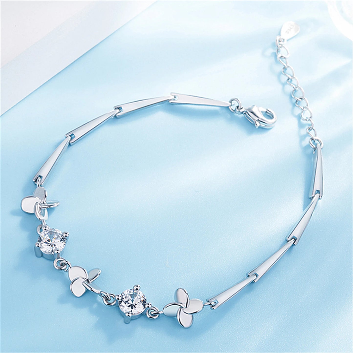 Zircon fine design Bracelets