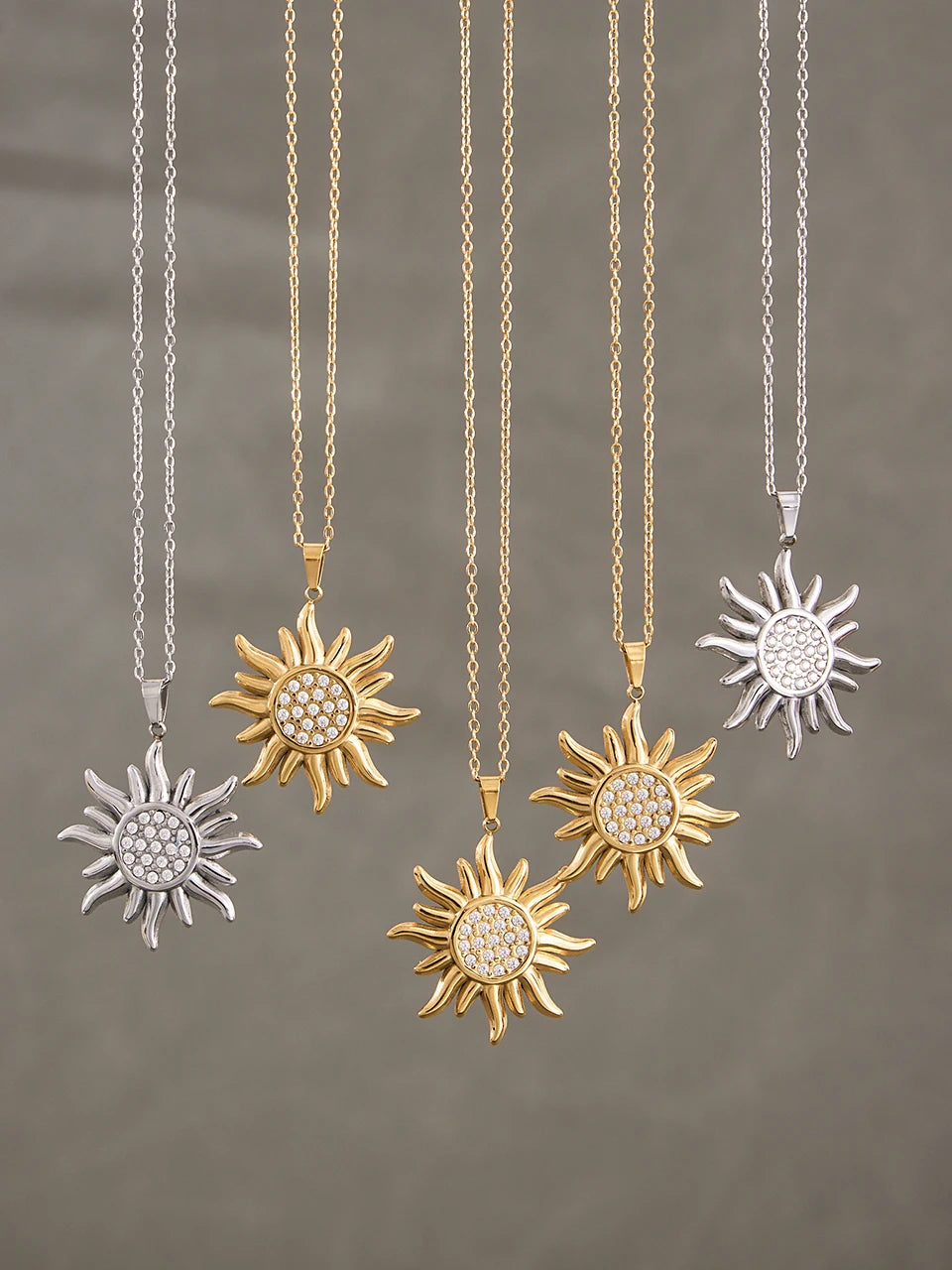 18k Gold Zircon Sun Pendant Necklace for Women