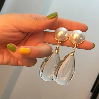 Retro Pearl Water Drop Earrings