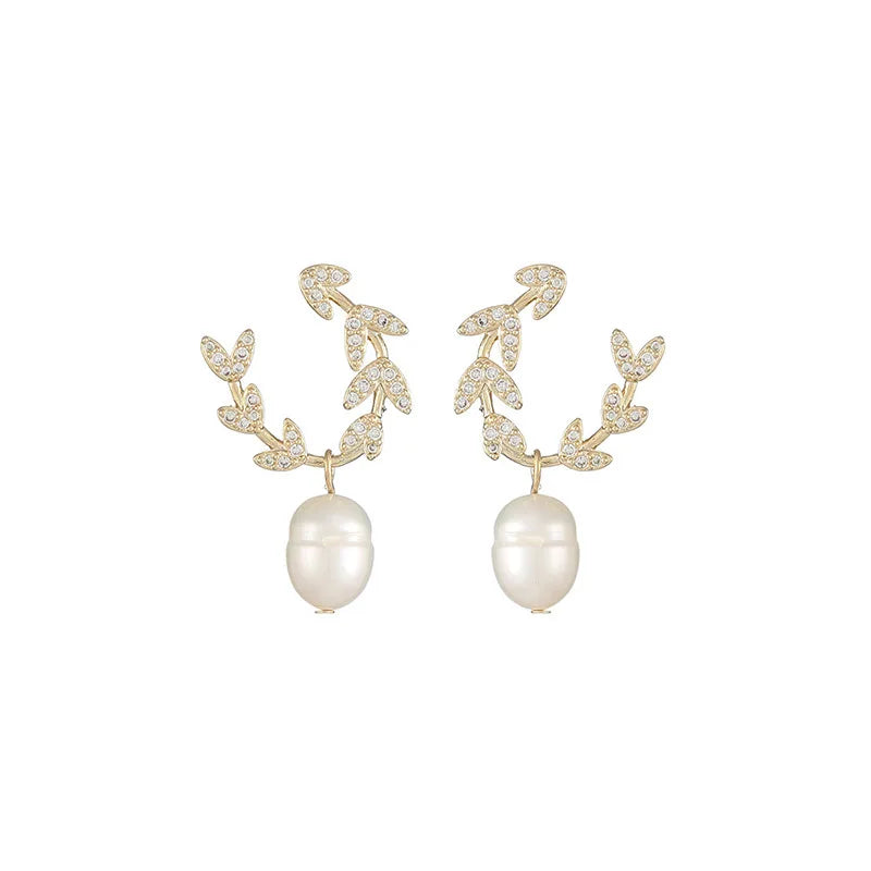 Retro Pearl Water Drop Earrings