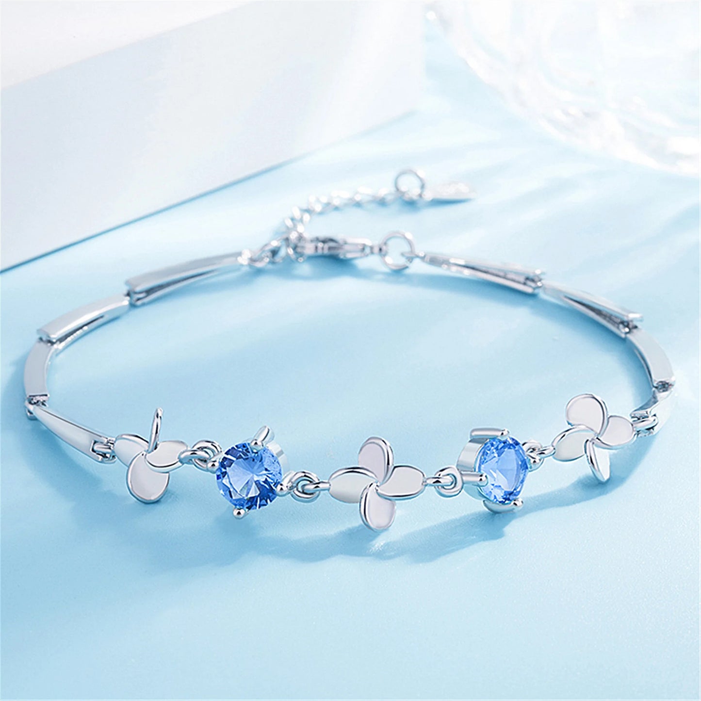 Zircon fine design Bracelets