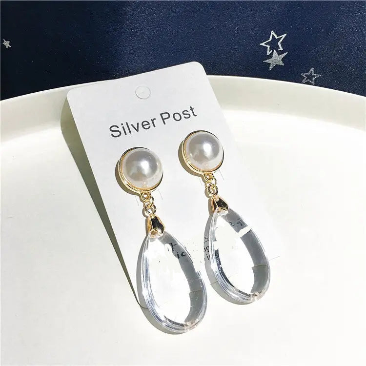 Retro Pearl Water Drop Earrings