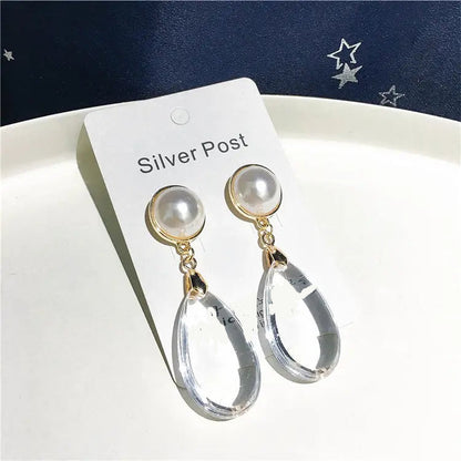 Retro Pearl Water Drop Earrings