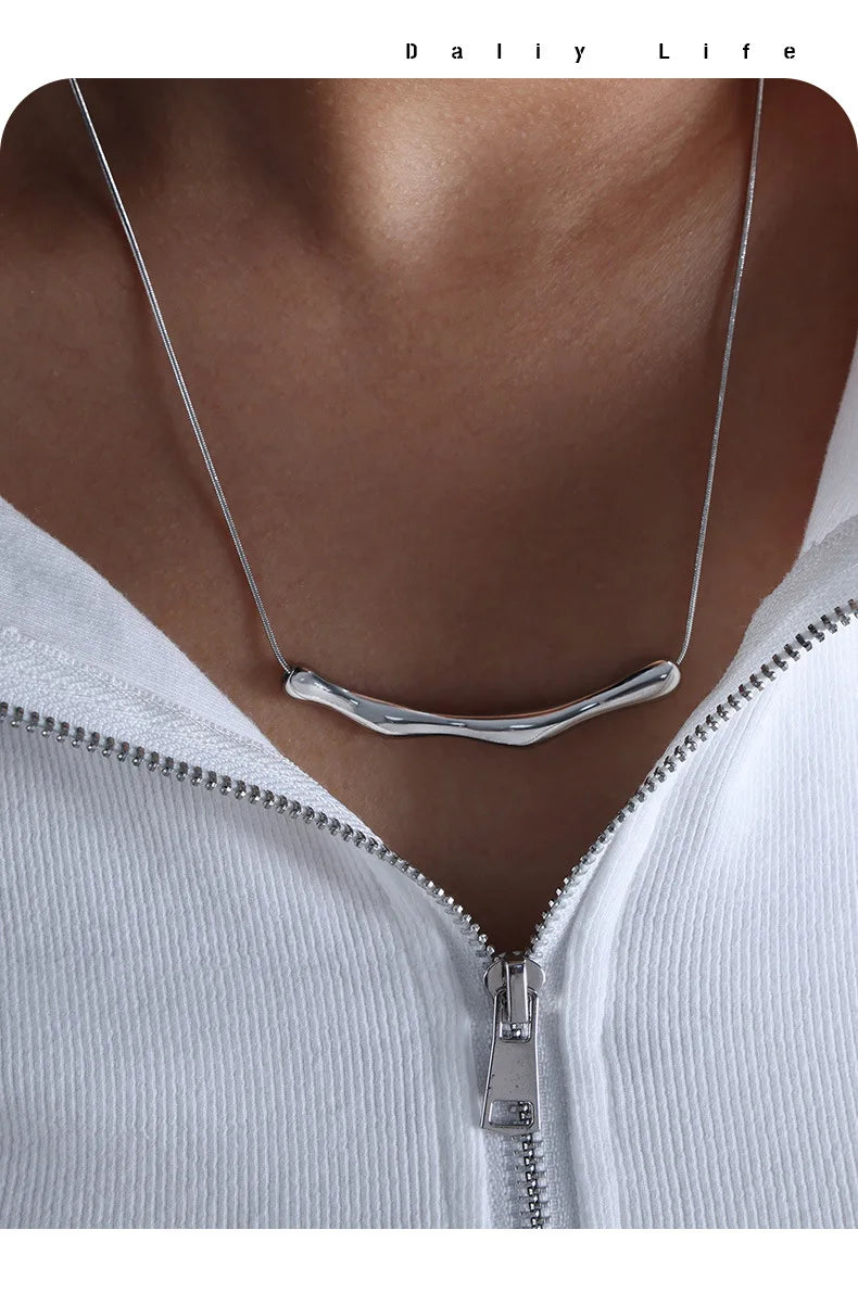 18k Gold Minimalist Mobile Pendant Necklace for Women