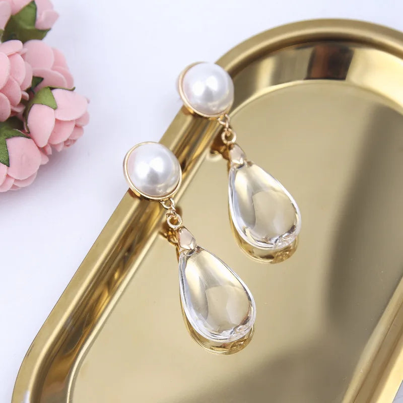 Retro Pearl Water Drop Earrings