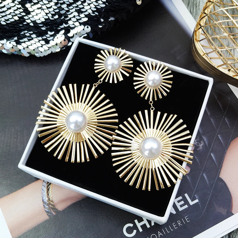Geometric Irregular Round Pendant Earrings