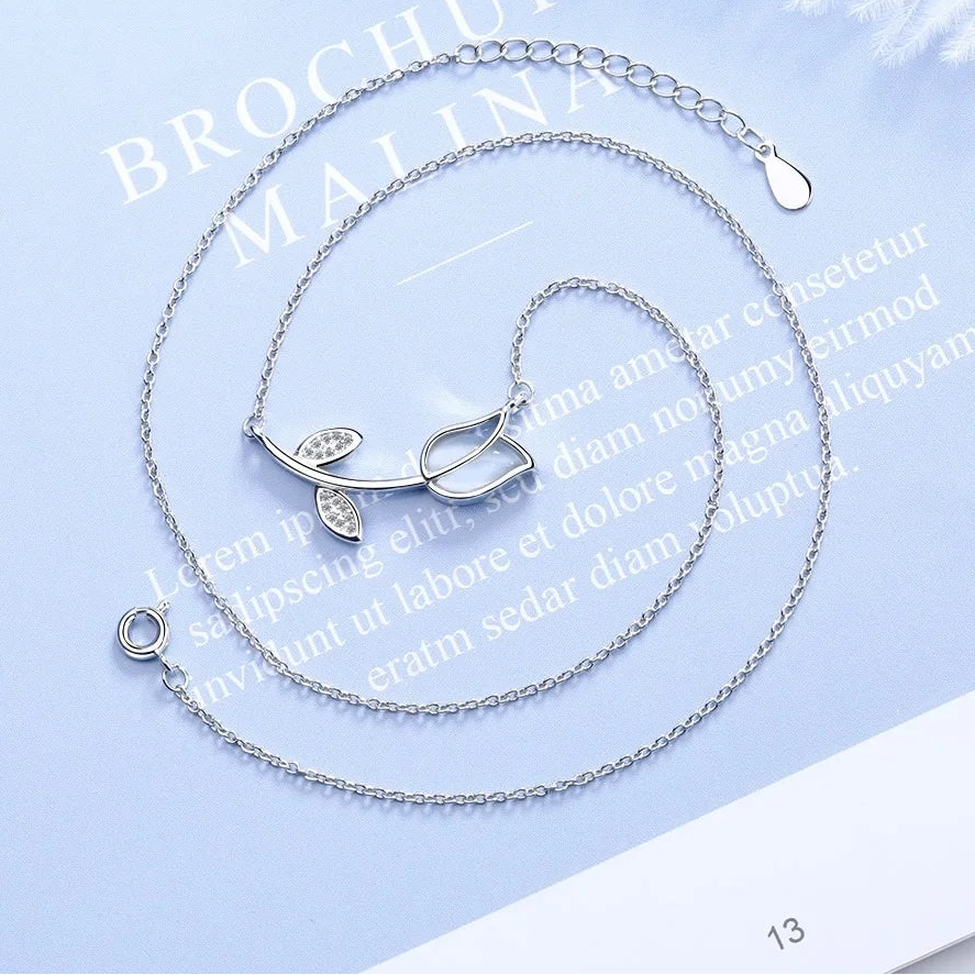 Rose Pattern Pendant Necklace for Women