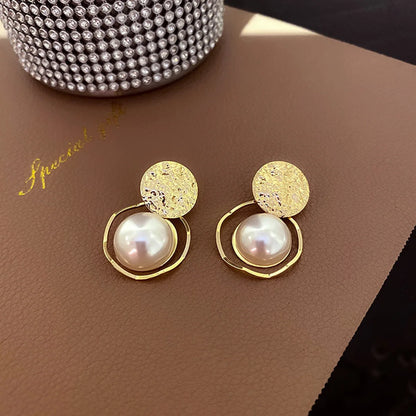 Retro Pearl Water Drop Earrings