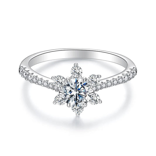 Round Cut Moissanite Wedding Ring